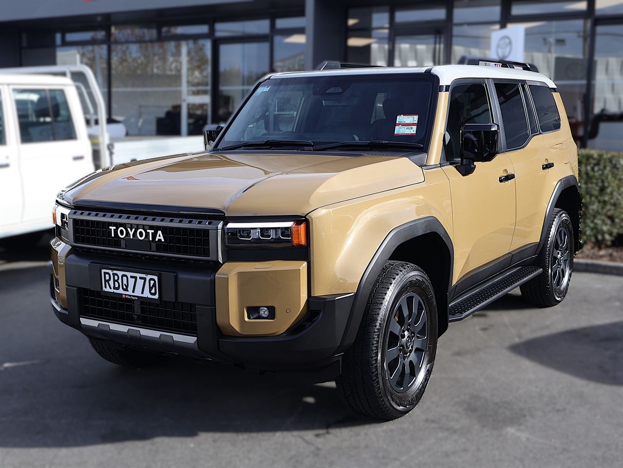 Vehicle image 3