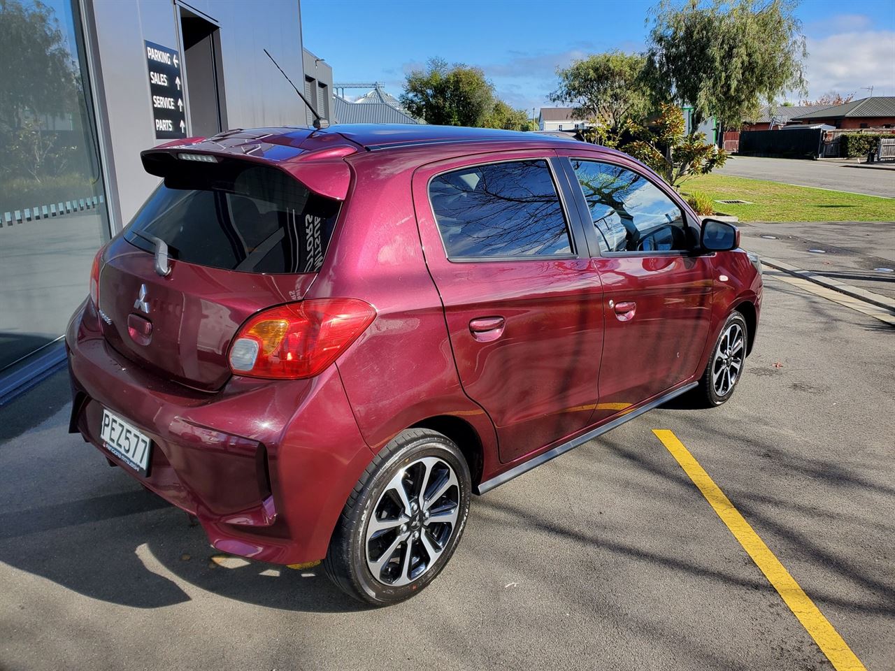 Vehicle image 3