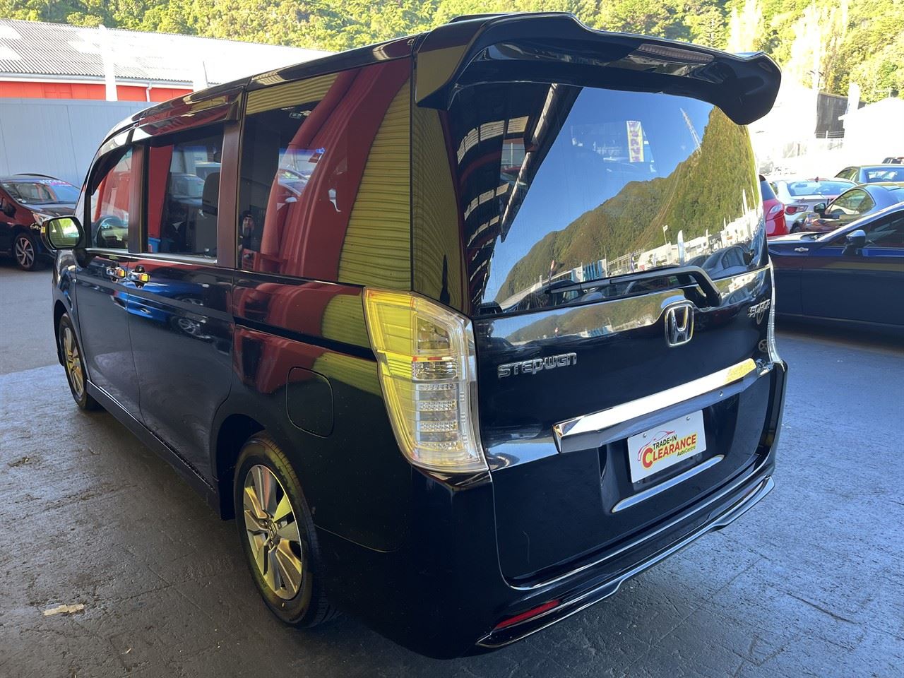 Vehicle image 4