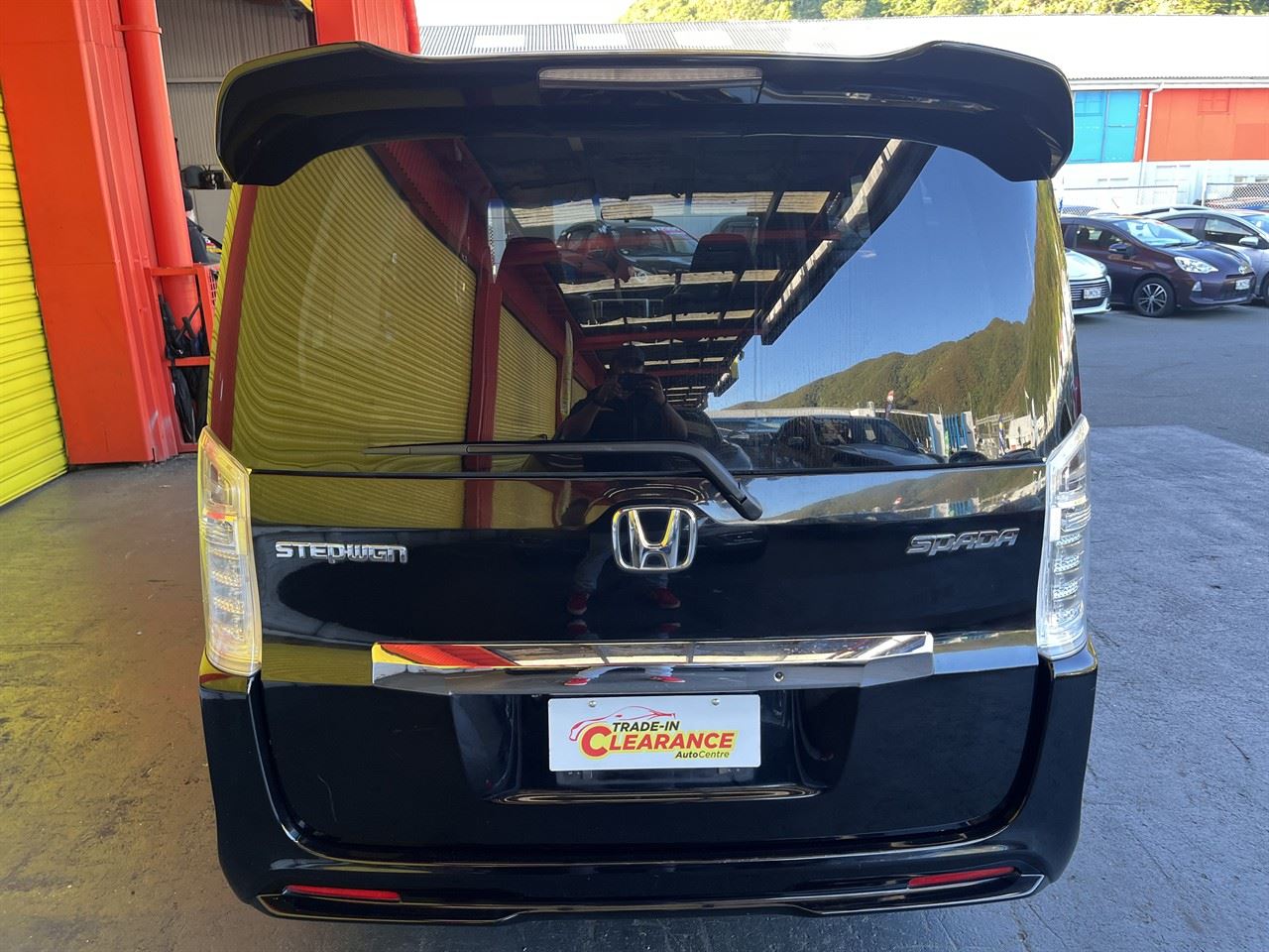 Vehicle image 5