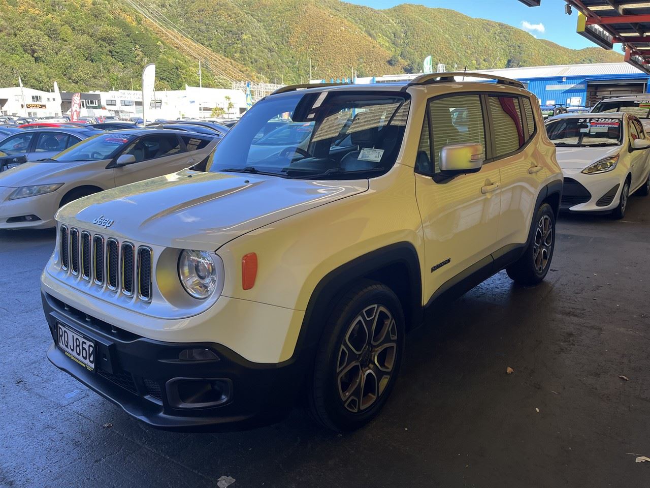 Vehicle image 3