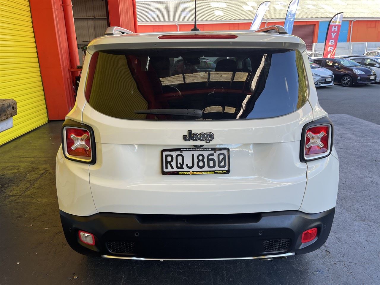 Vehicle image 5