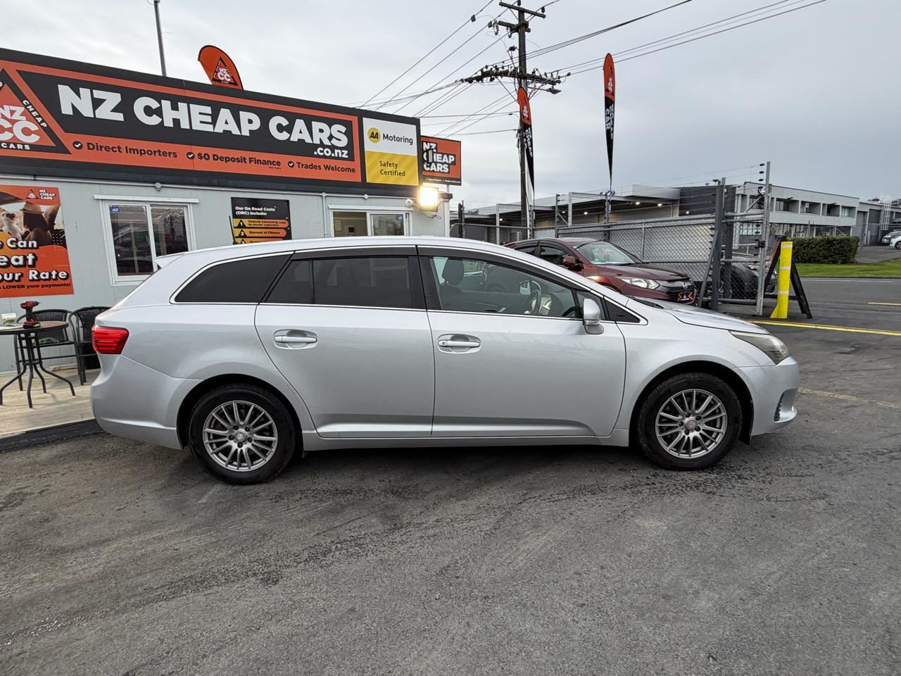 Vehicle image 5