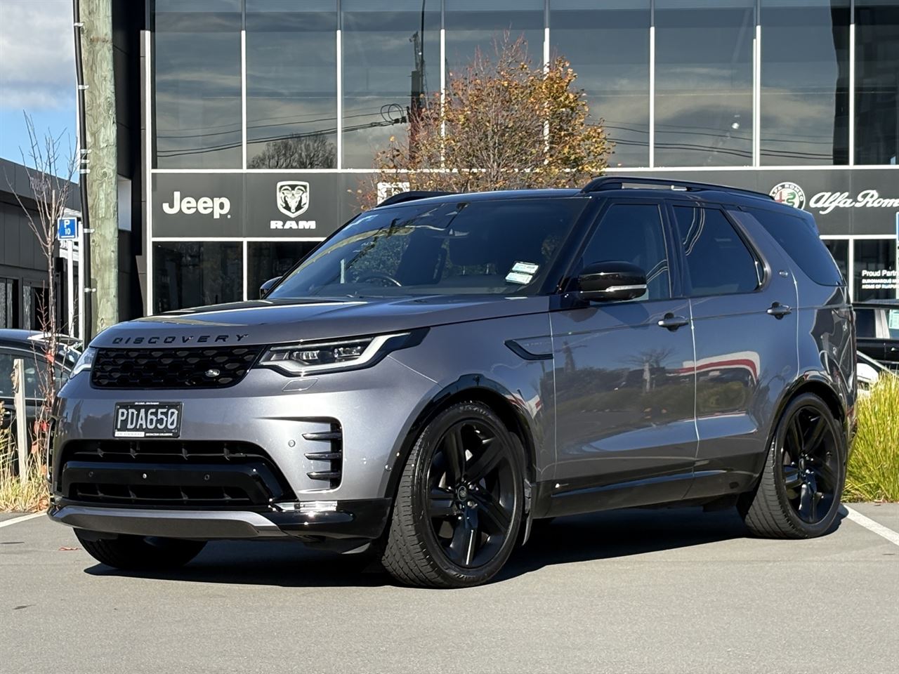 Vehicle image 5