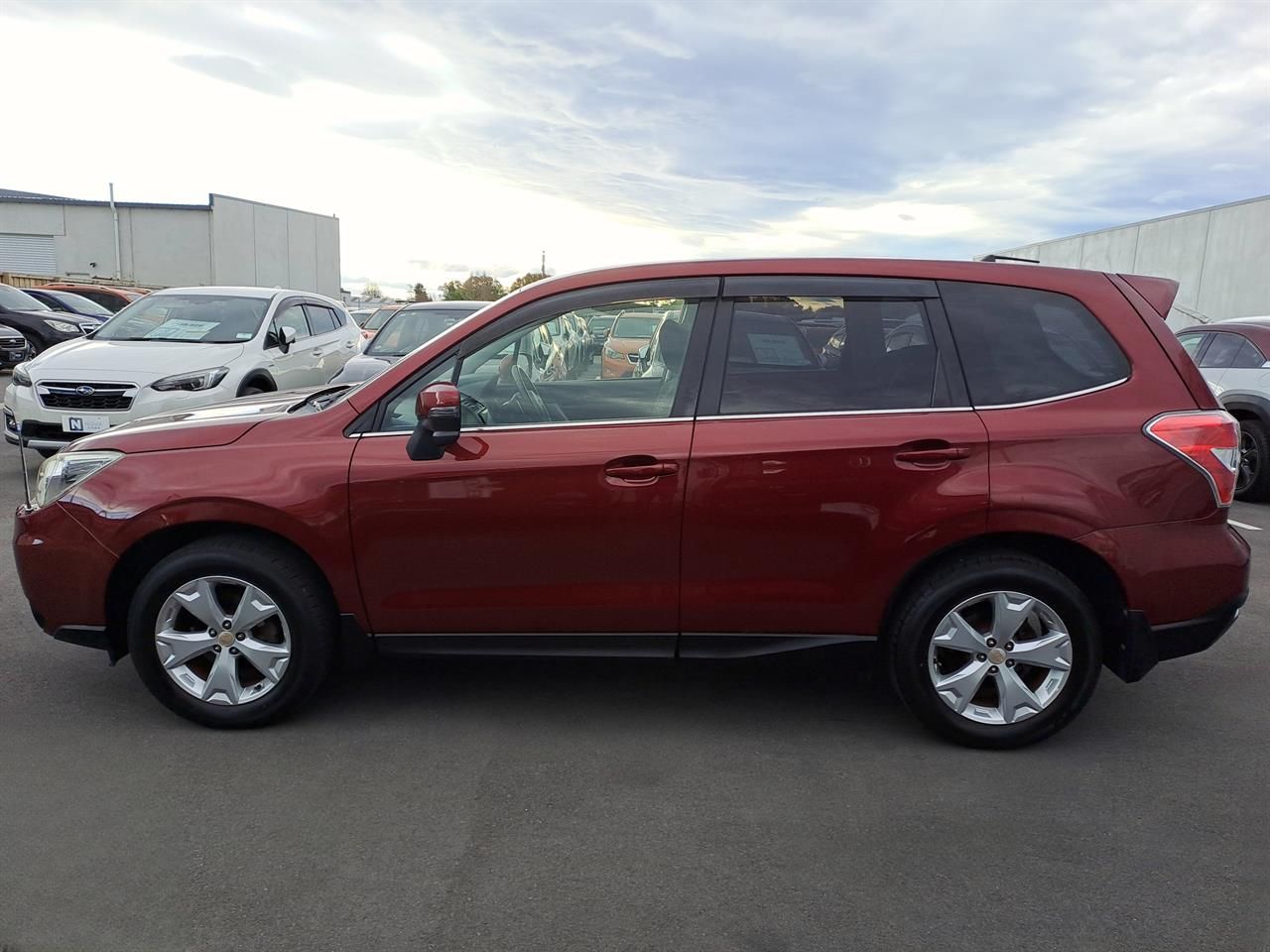 Vehicle image 4
