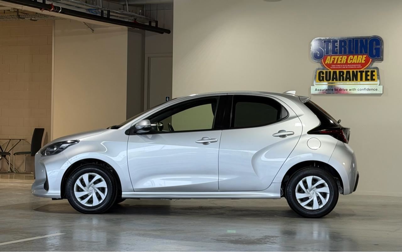 Vehicle image 5