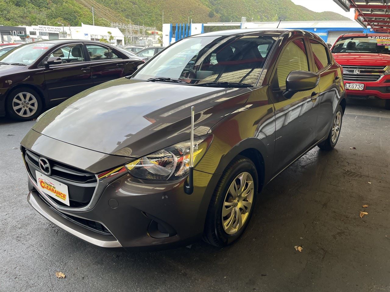 Vehicle image 3