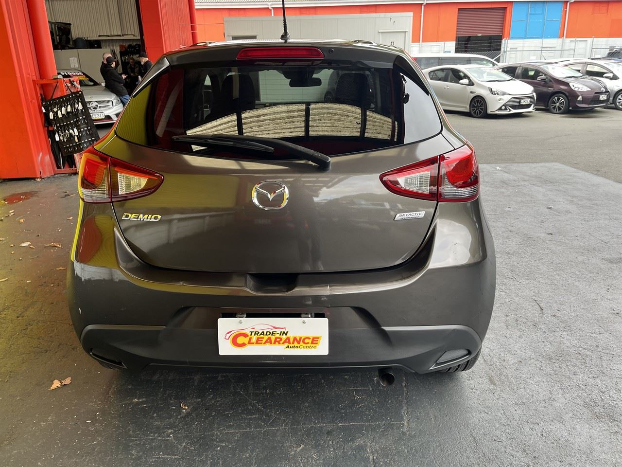 Vehicle image 5