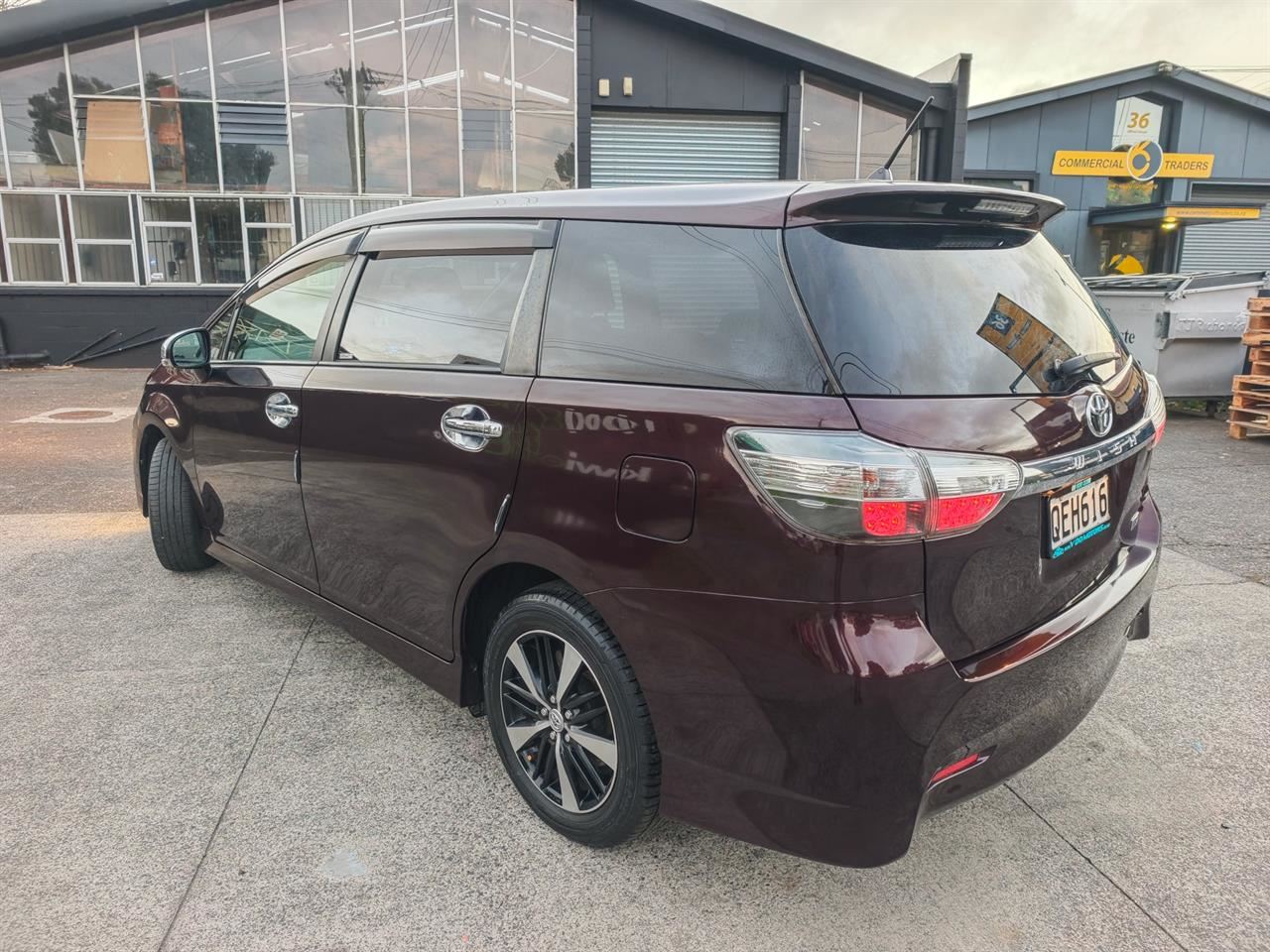 Vehicle image 4