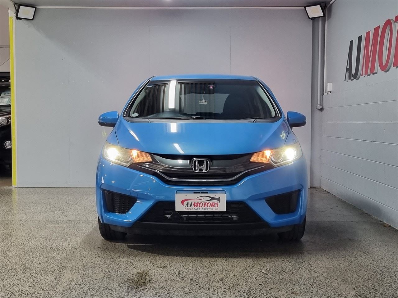 Vehicle image 2
