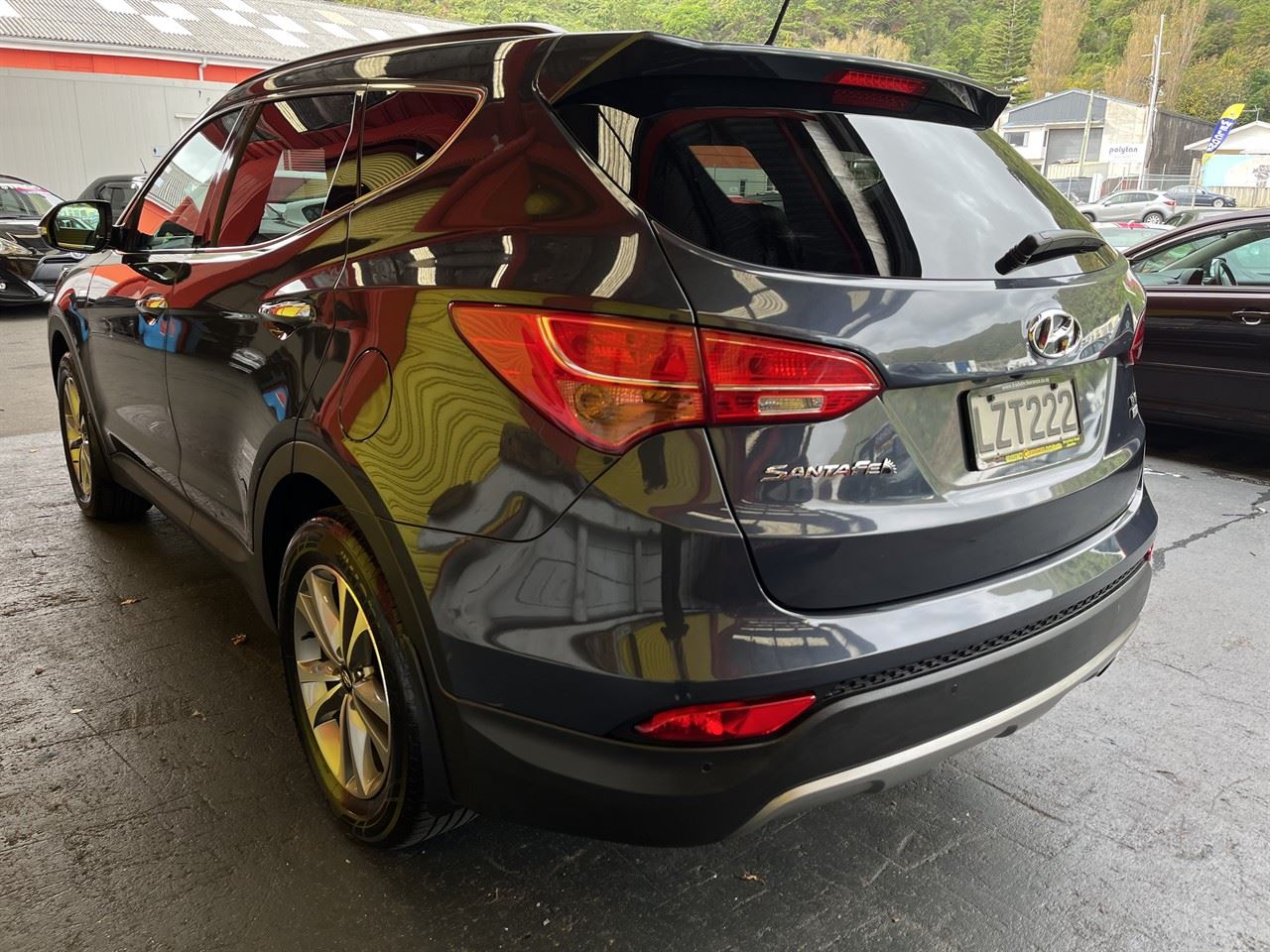 Vehicle image 4