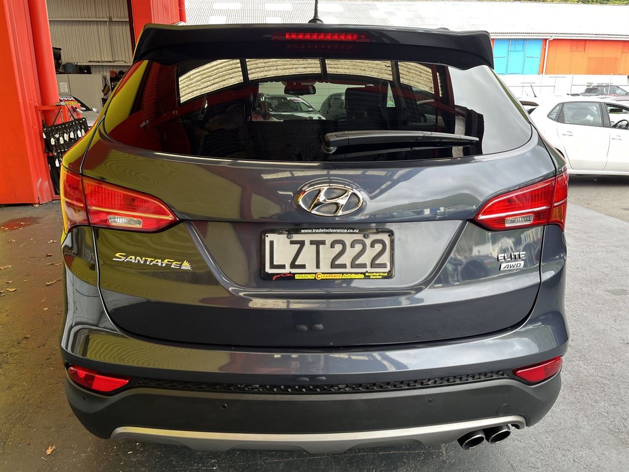 Vehicle image 5