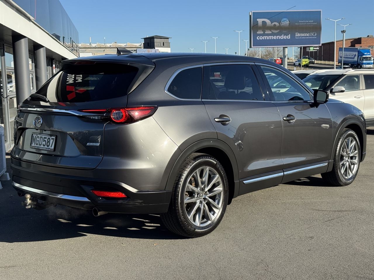 Vehicle image 4