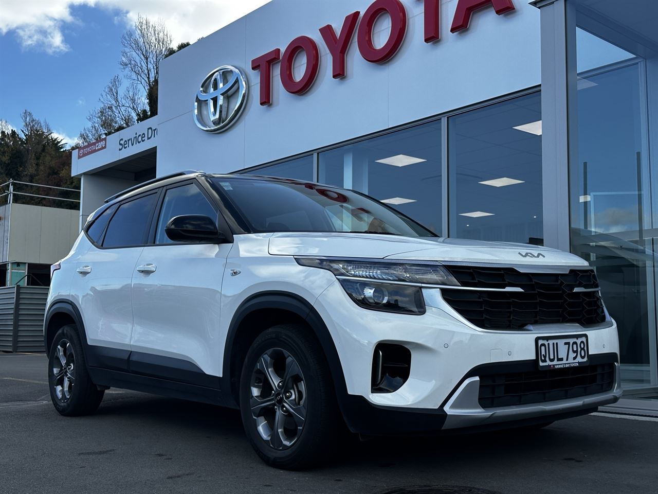Vehicle image 1