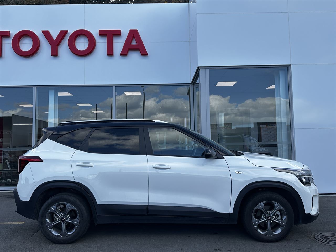 Vehicle image 2
