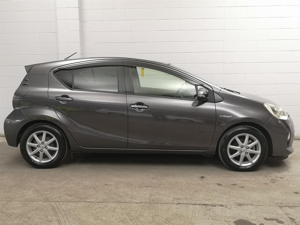 Vehicle image 3