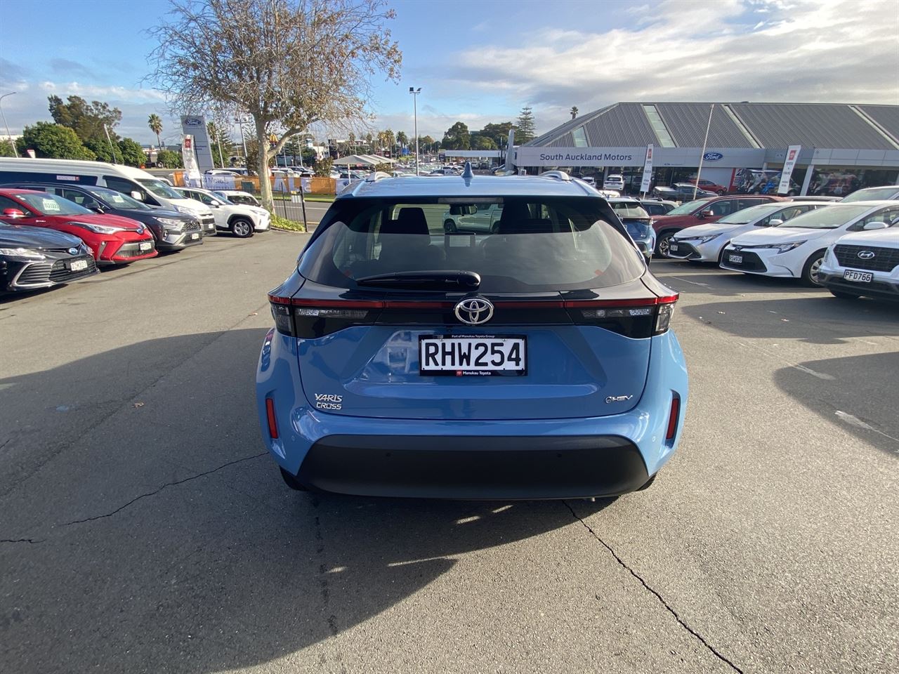 Vehicle image 4
