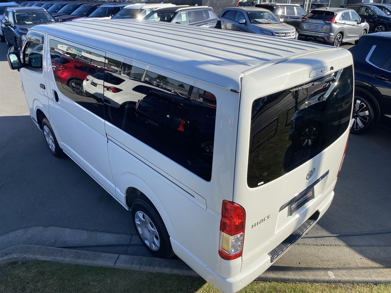 Vehicle image 5