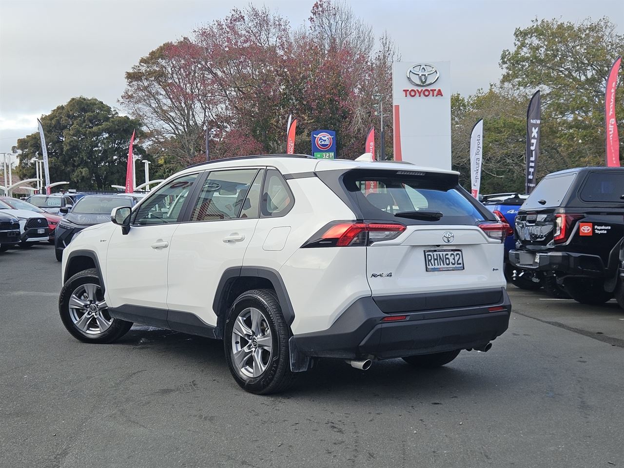 Vehicle image 3