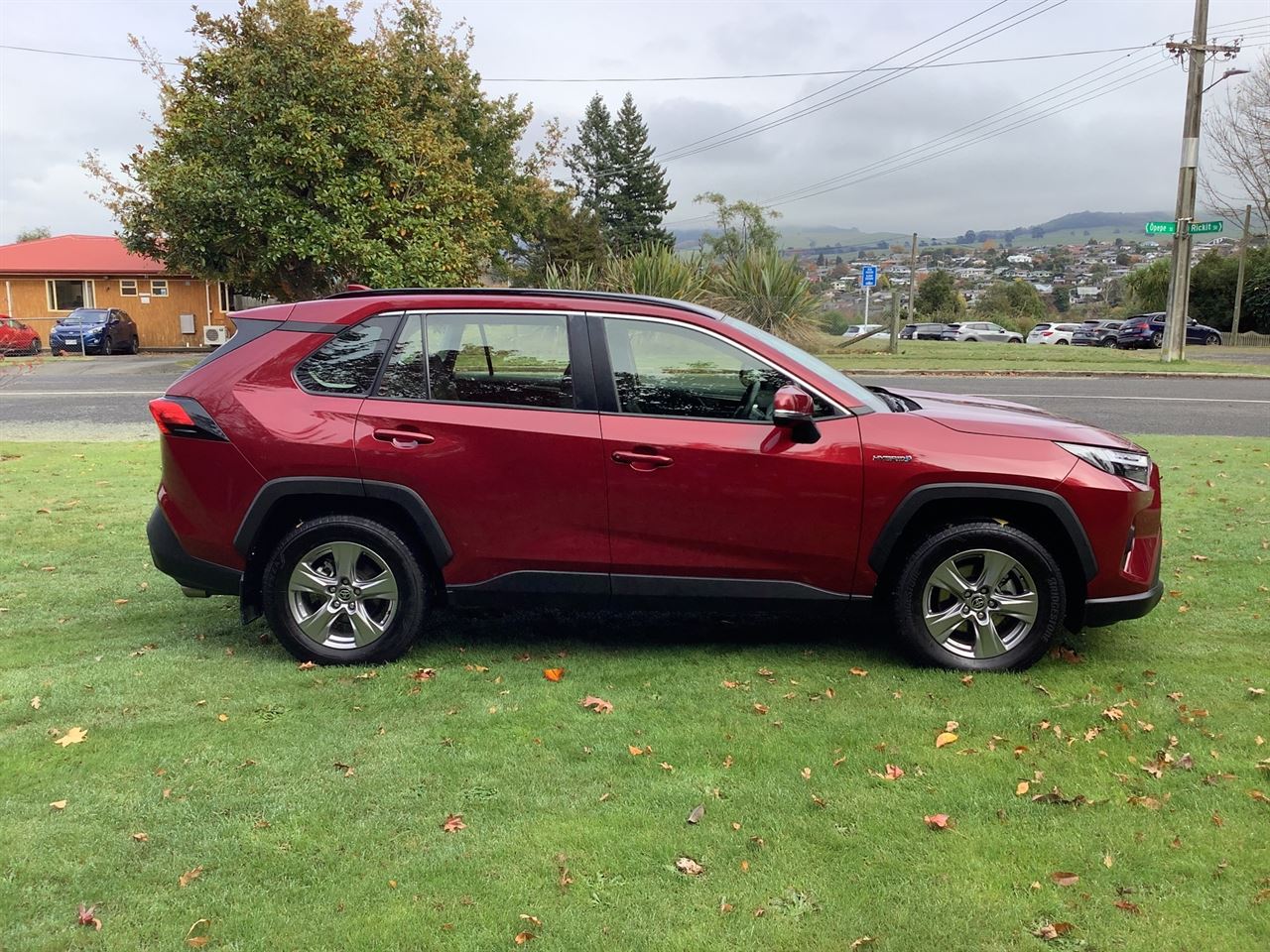 Vehicle image 4