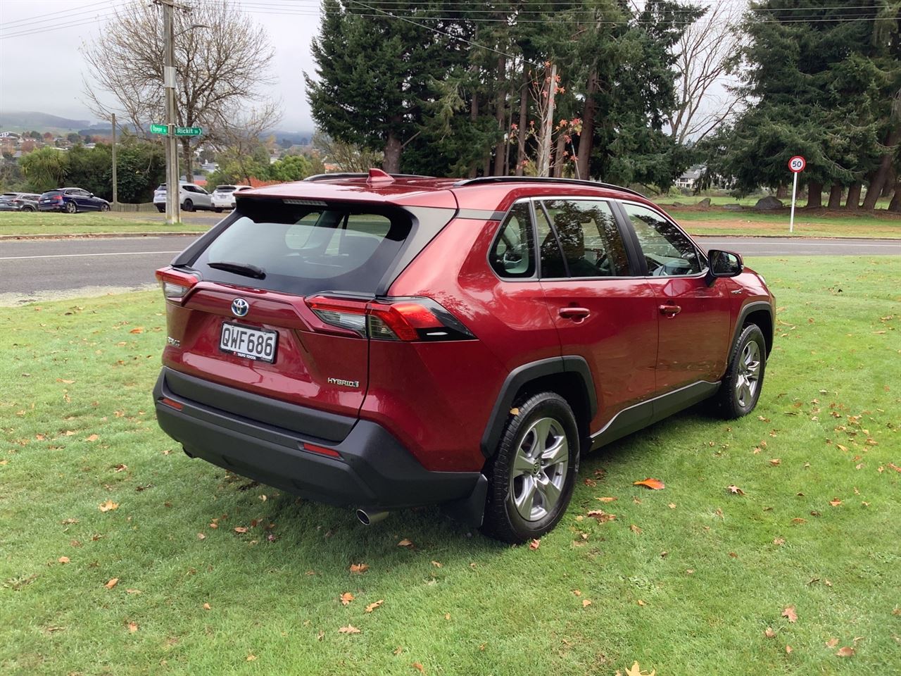 Vehicle image 5