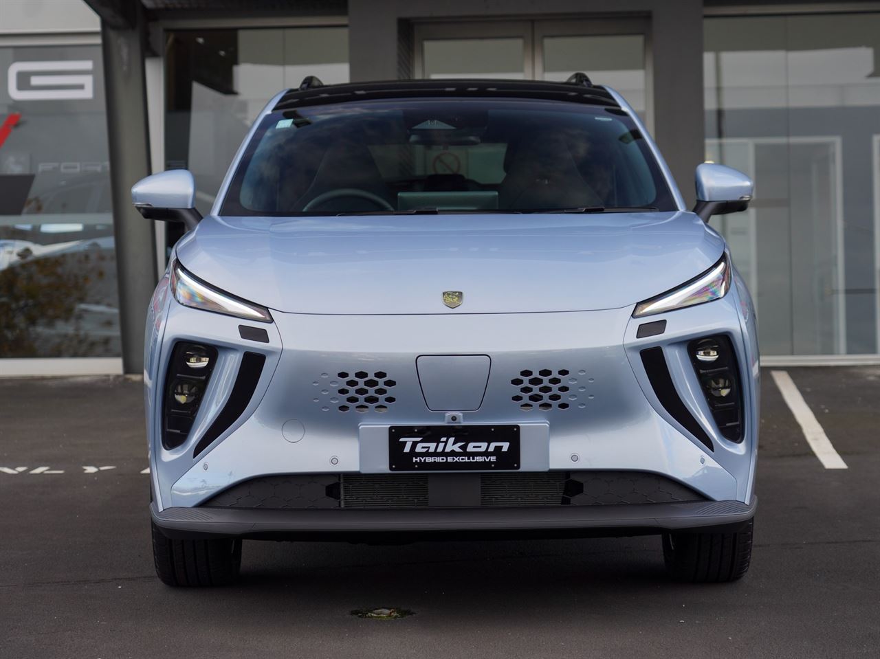 Vehicle image 4