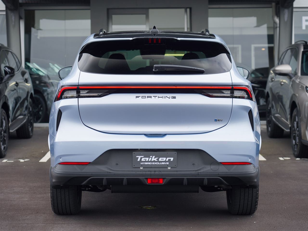Vehicle image 5