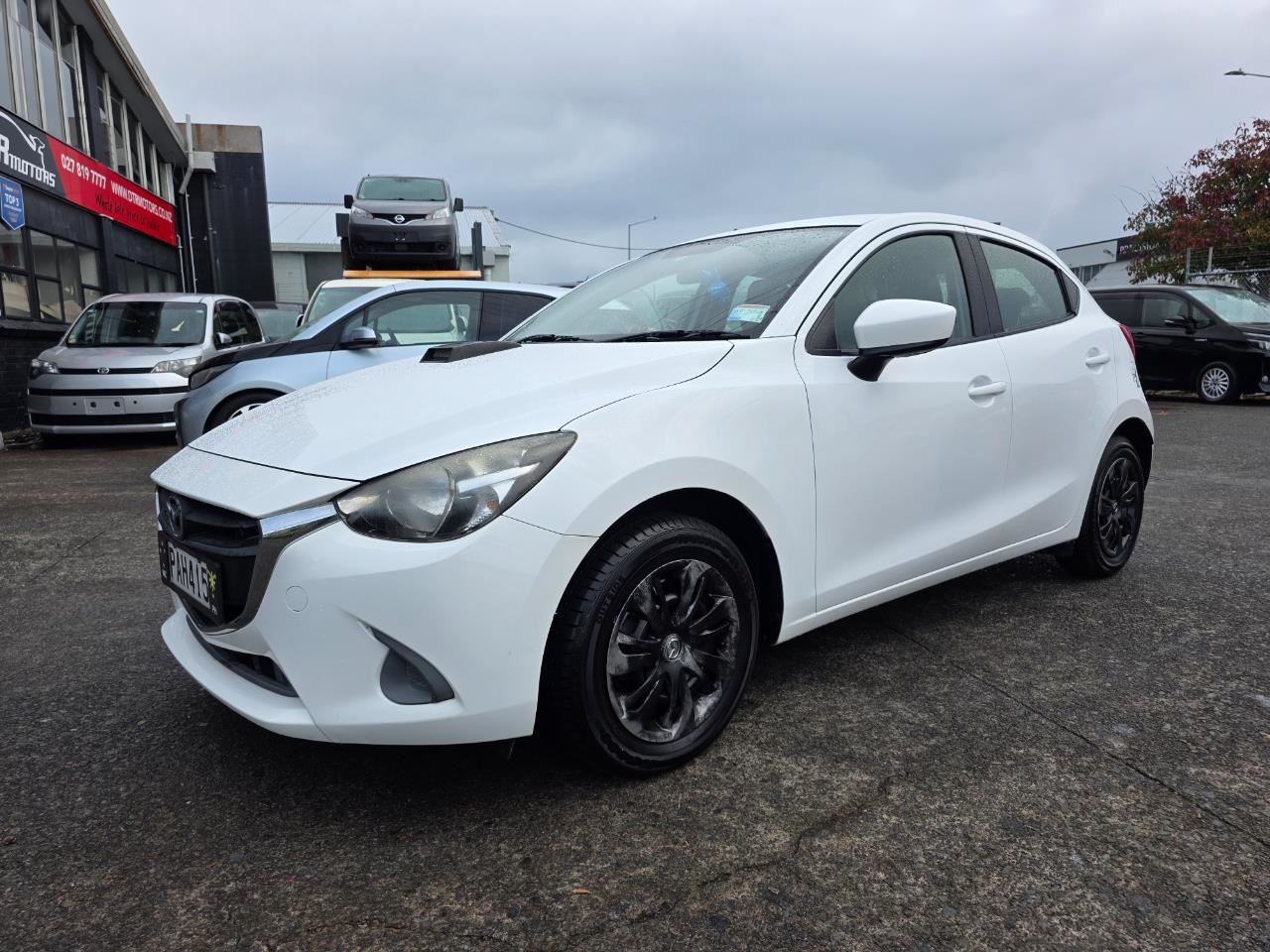 Vehicle image 4