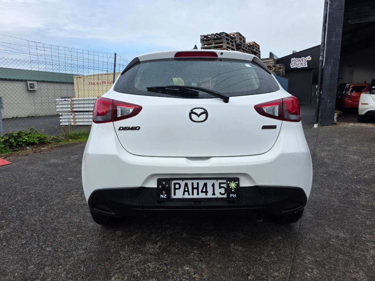 Vehicle image 5