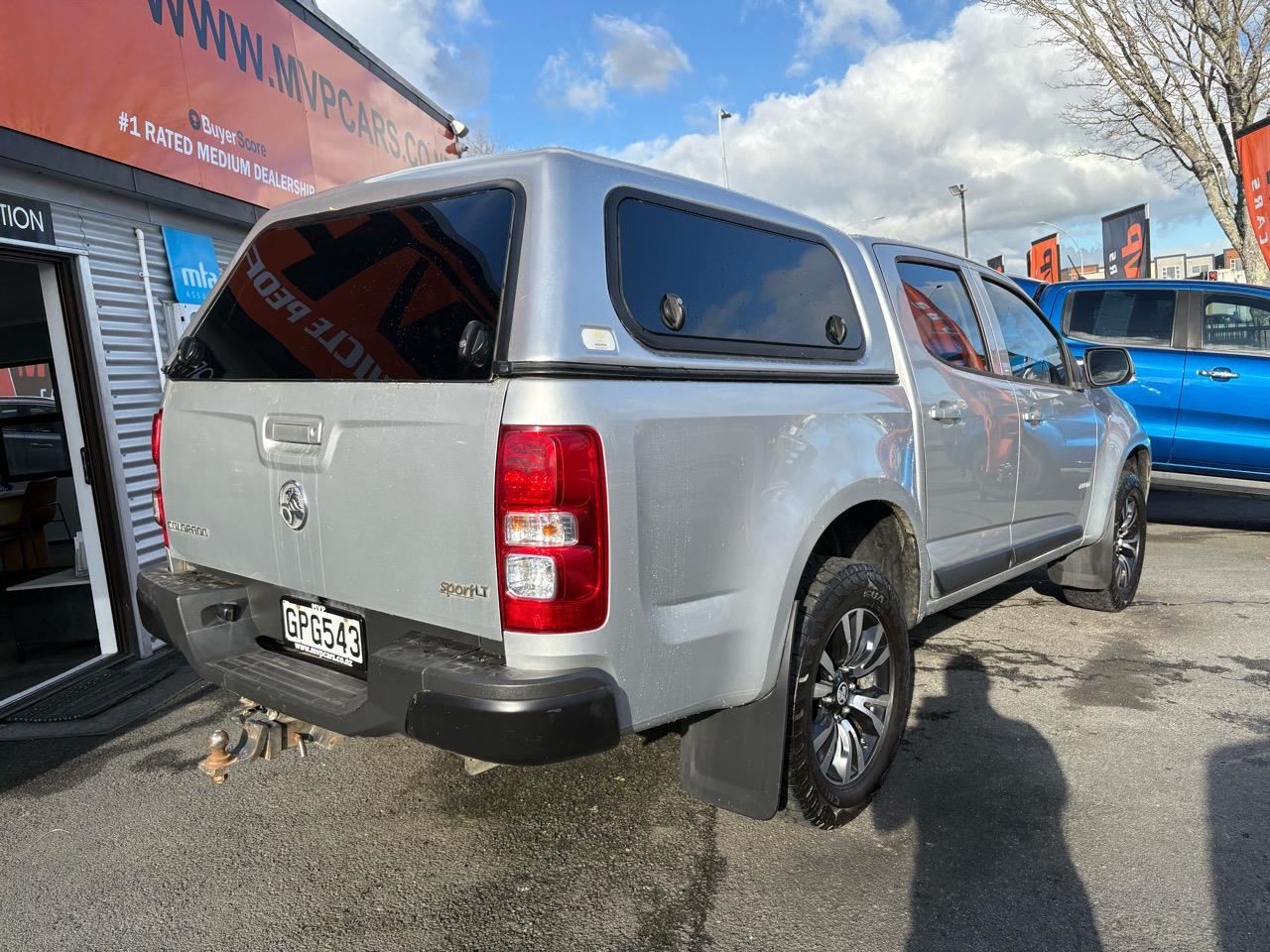 Vehicle image 4