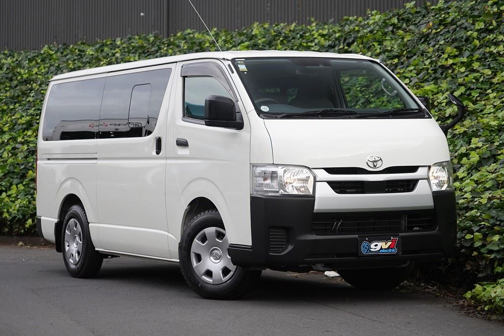 Vehicle image 5