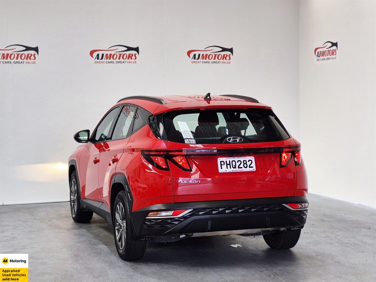 Vehicle image 5