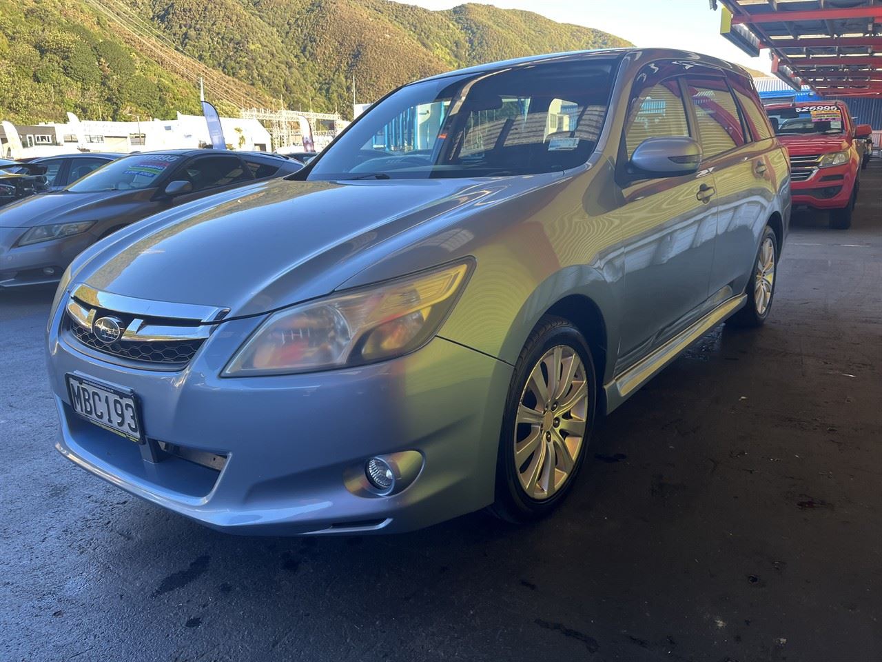 Vehicle image 3