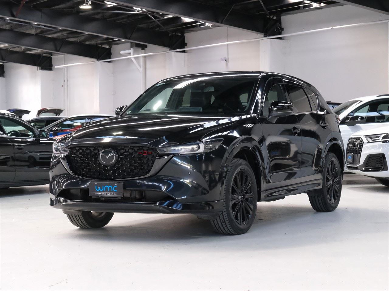 Vehicle image 4