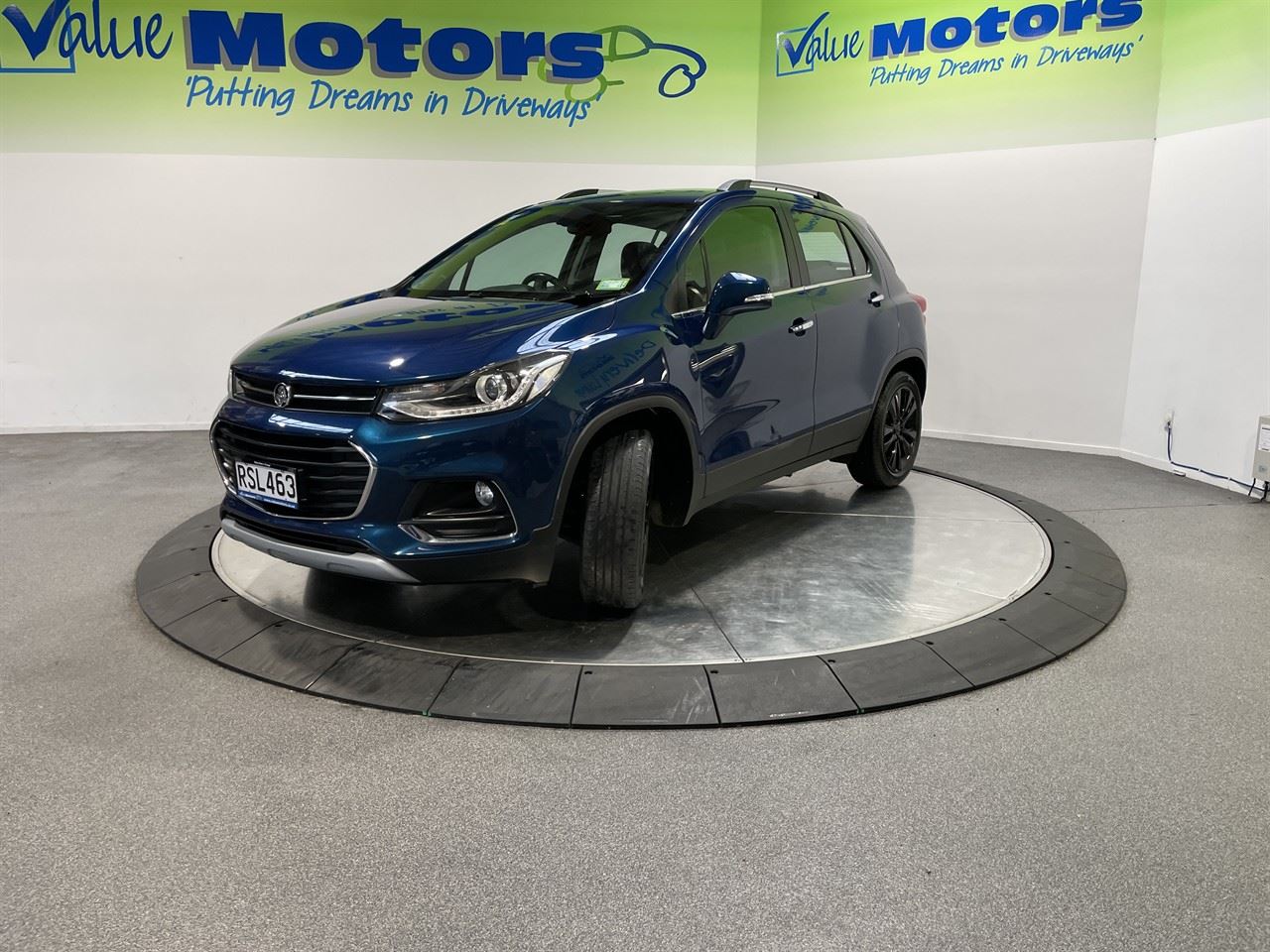 Vehicle image 3