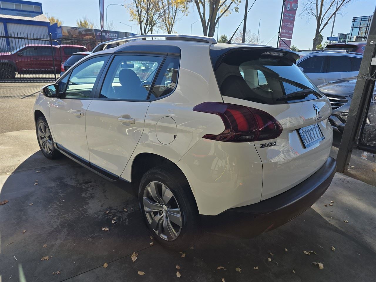 Vehicle image 3
