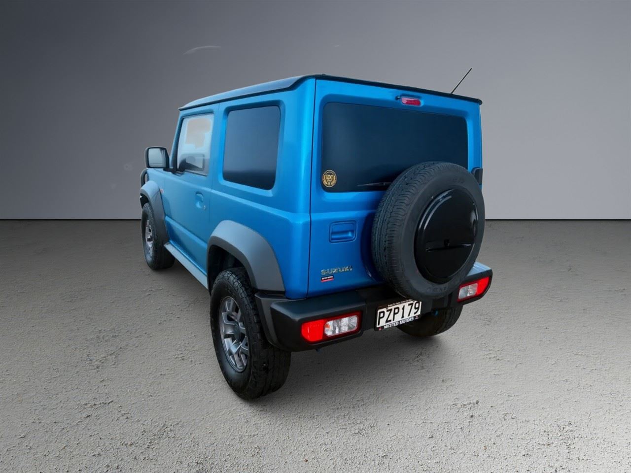 Vehicle image 5