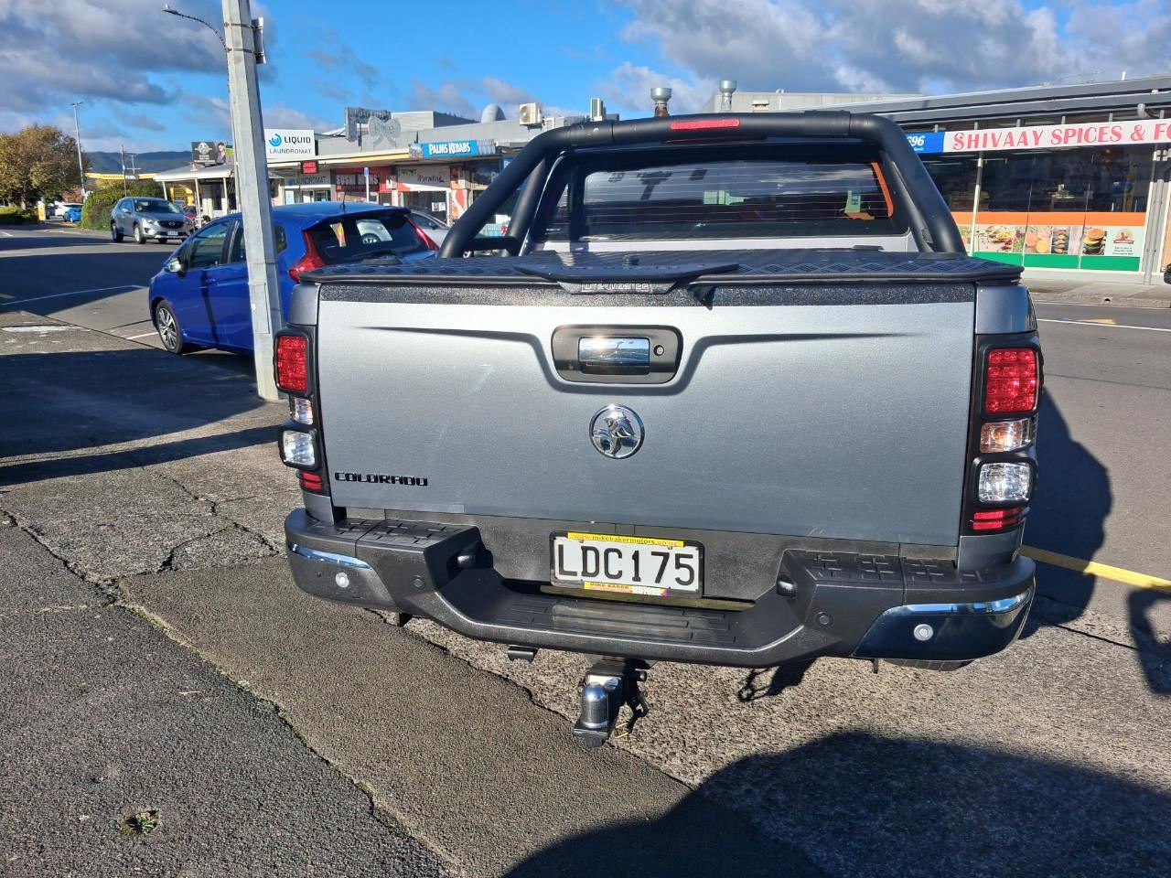 Vehicle image 5