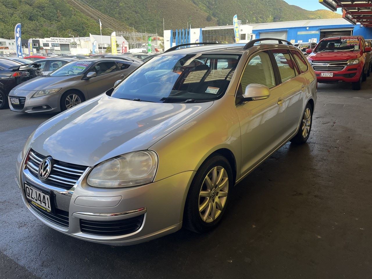 Vehicle image 3