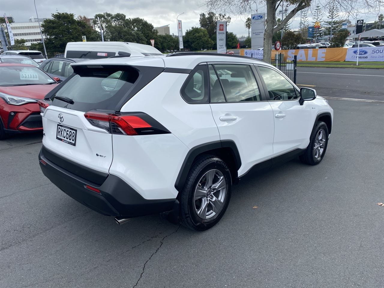 Vehicle image 3