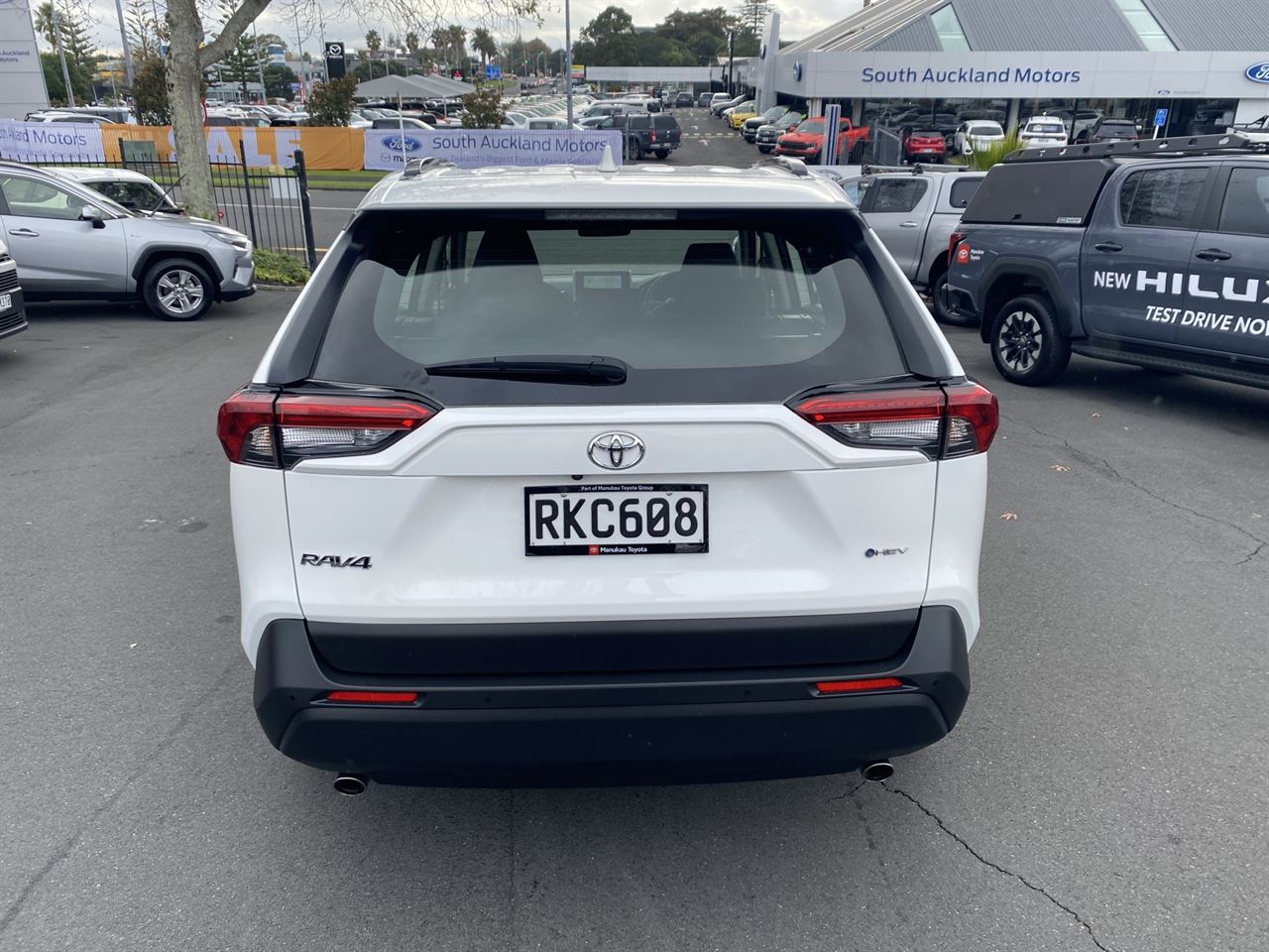 Vehicle image 4