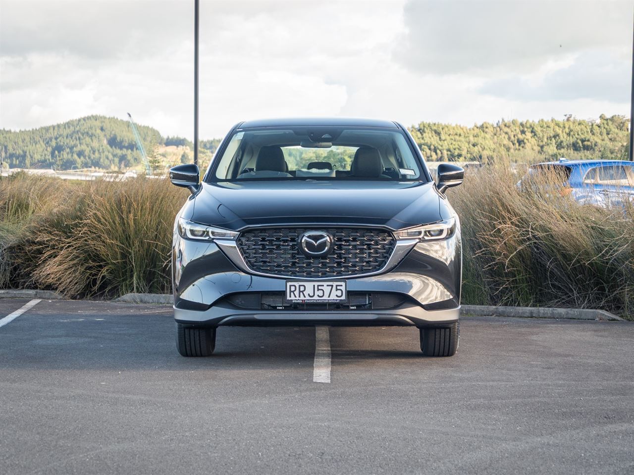 Vehicle image 4