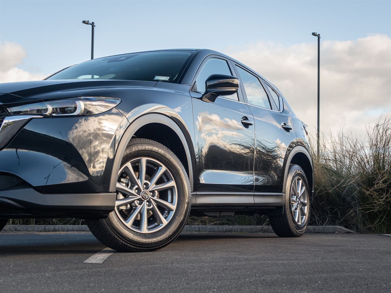Vehicle image 5