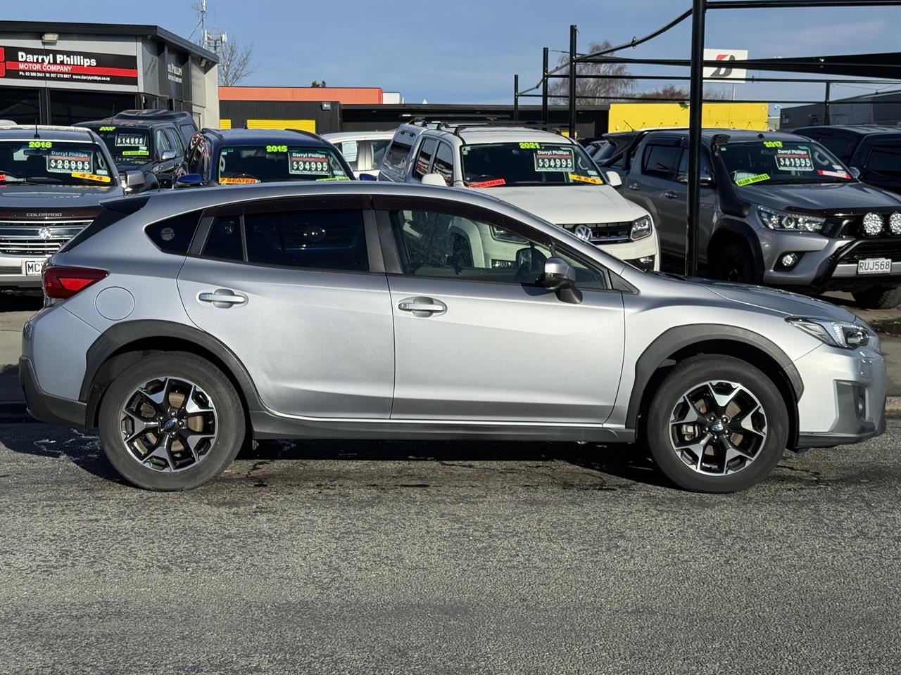 Vehicle image 5