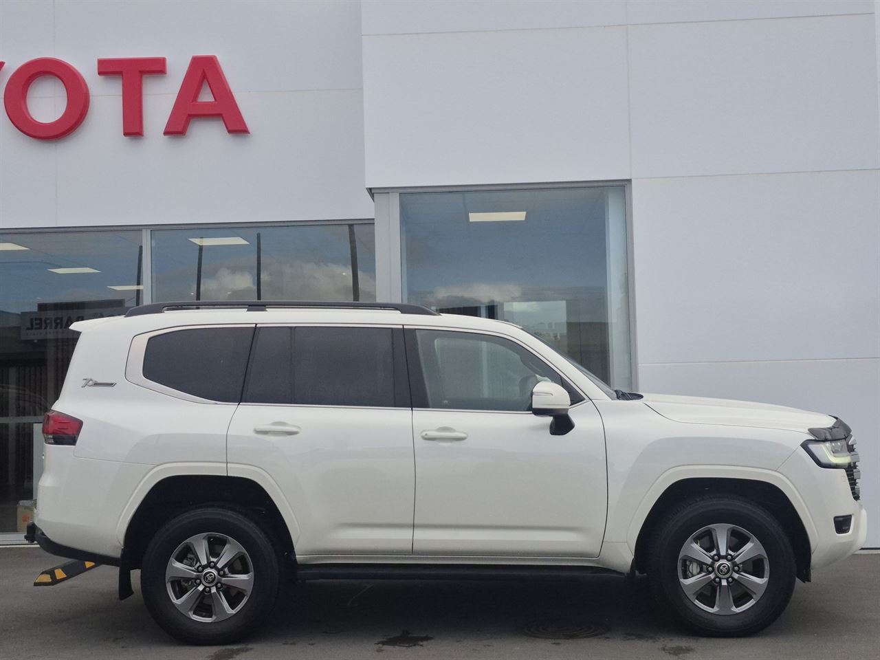 Vehicle image 2