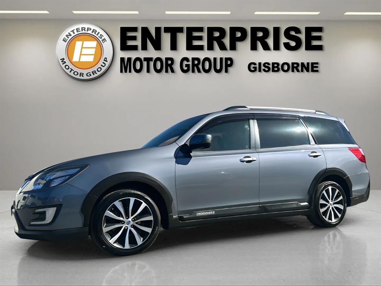 Vehicle image 4