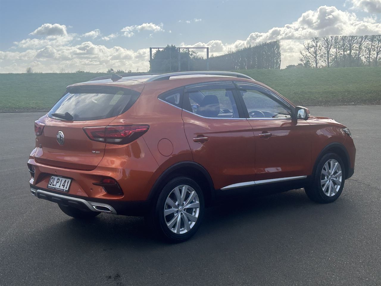 Vehicle image 2