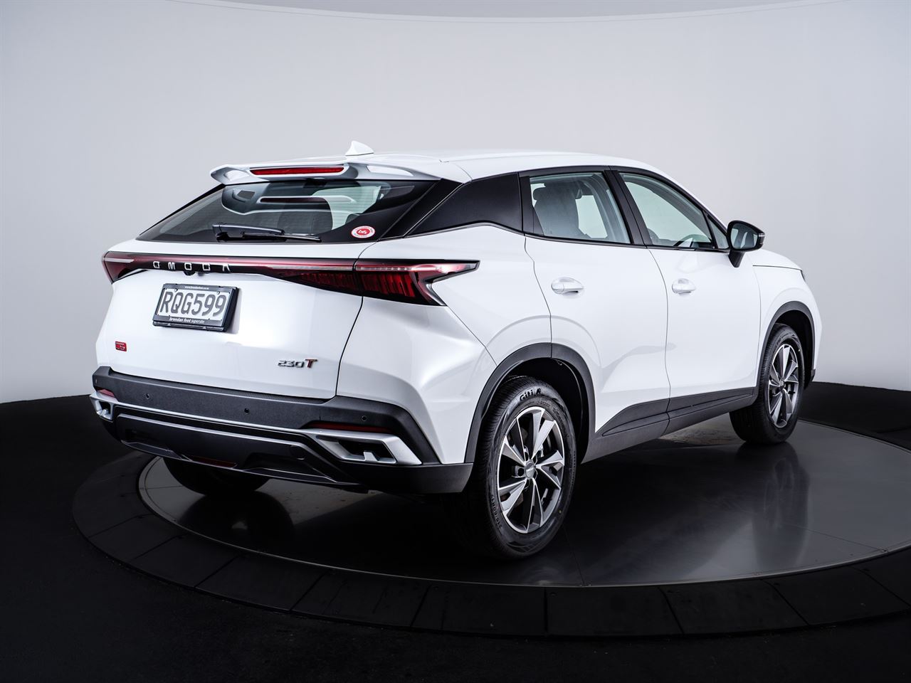 Vehicle image 3