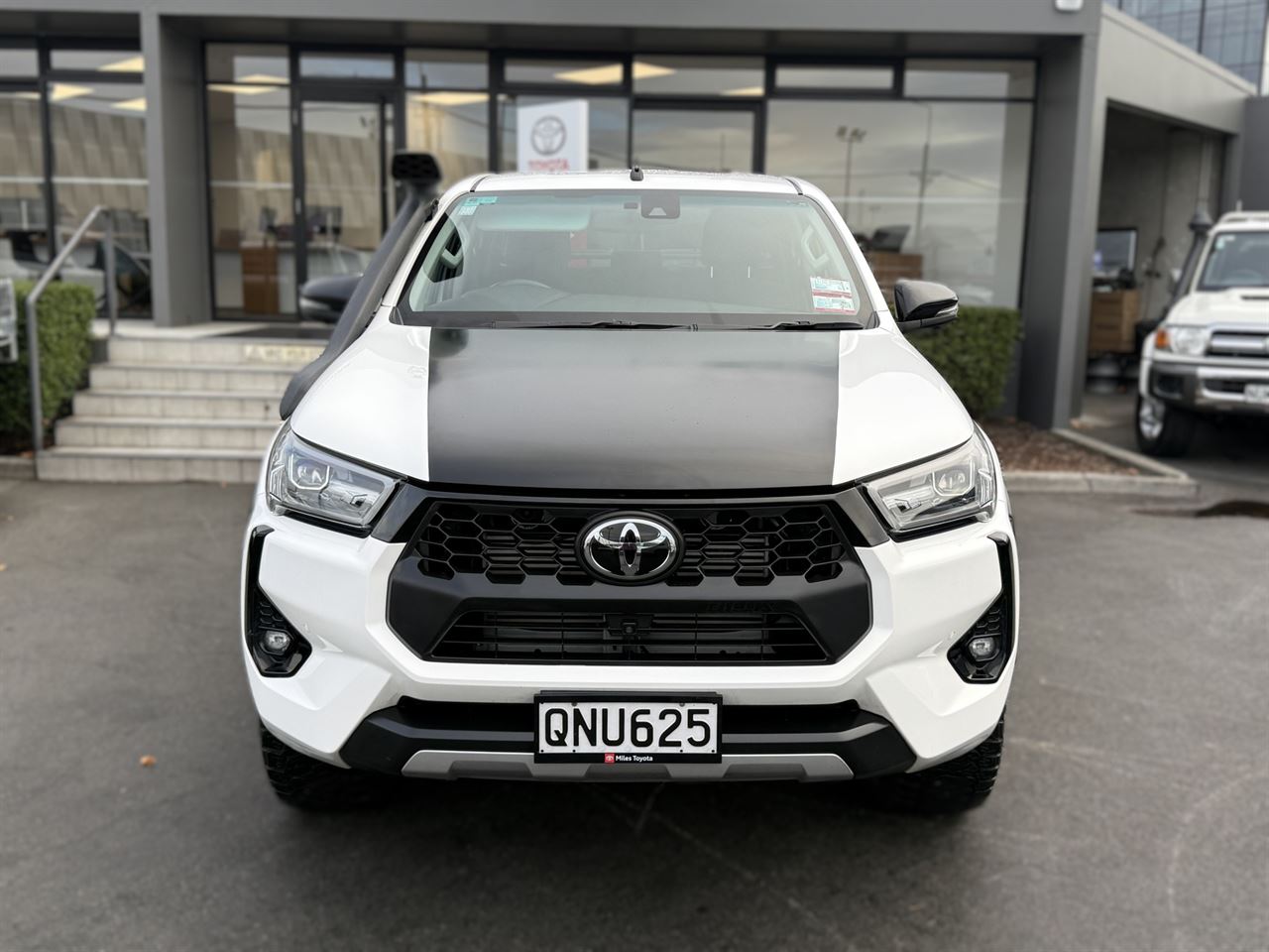 Vehicle image 2
