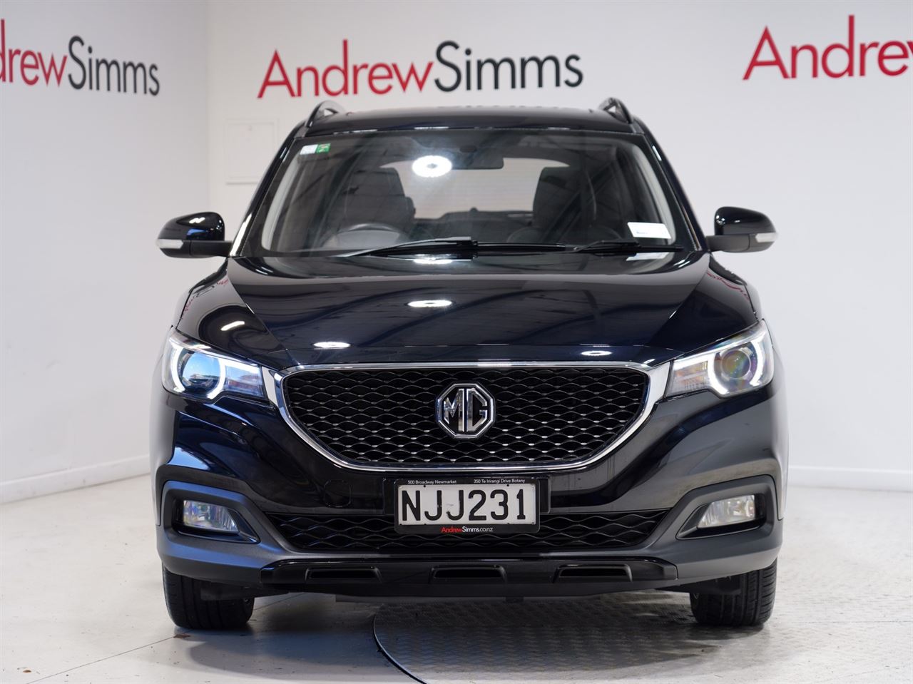 Vehicle image 4